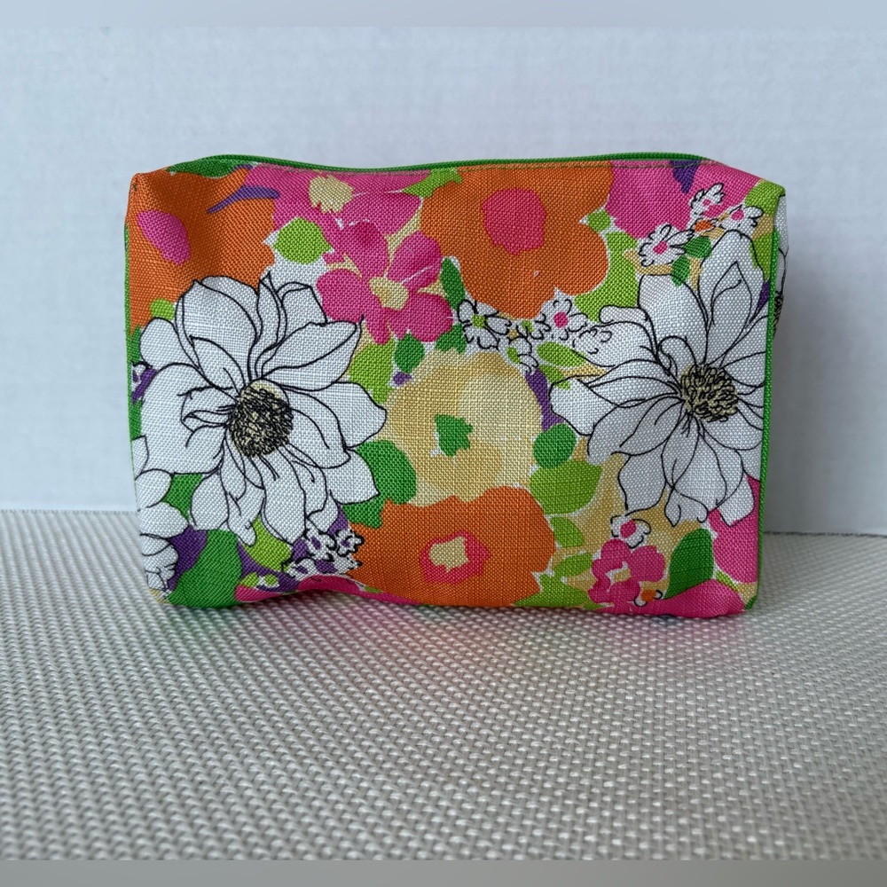 Clinique Make Up Bag Travel Zip Green Floral NWOT